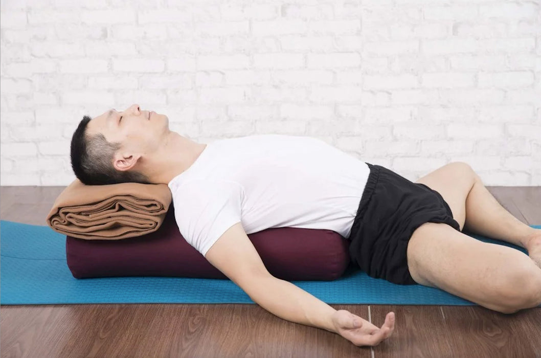 Atbalsta spilvens jogas nodarbībām (taisnstūrveida), 66 x 26 x 12 cm